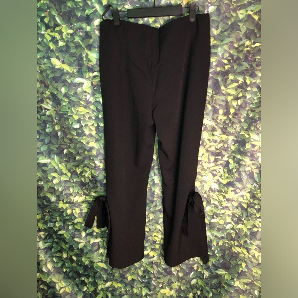 Elegant Black Women's Pants with Bow Detail - Picture 11 of 13